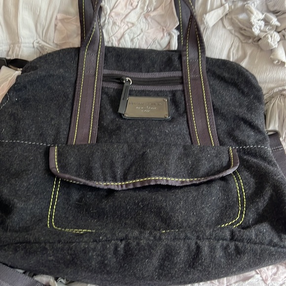 lululemon bag with detachable shoulder strap. Lots of pockets. - Picture 5 of 8